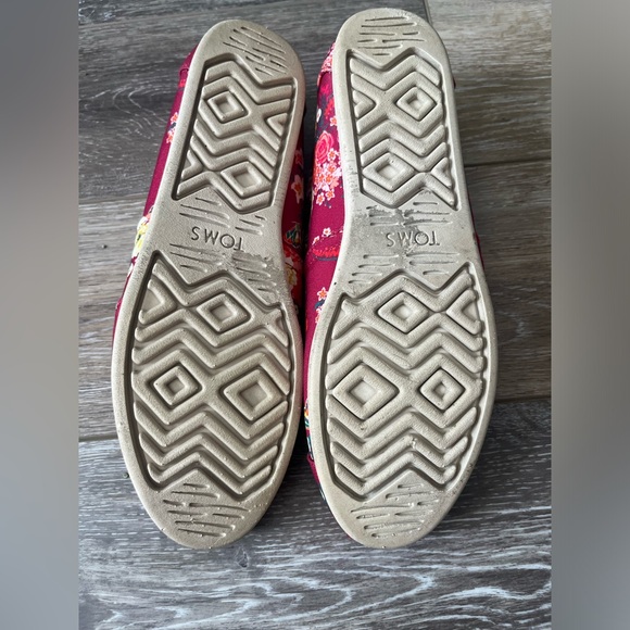 Toms Floral Shoes - Picture 3 of 3